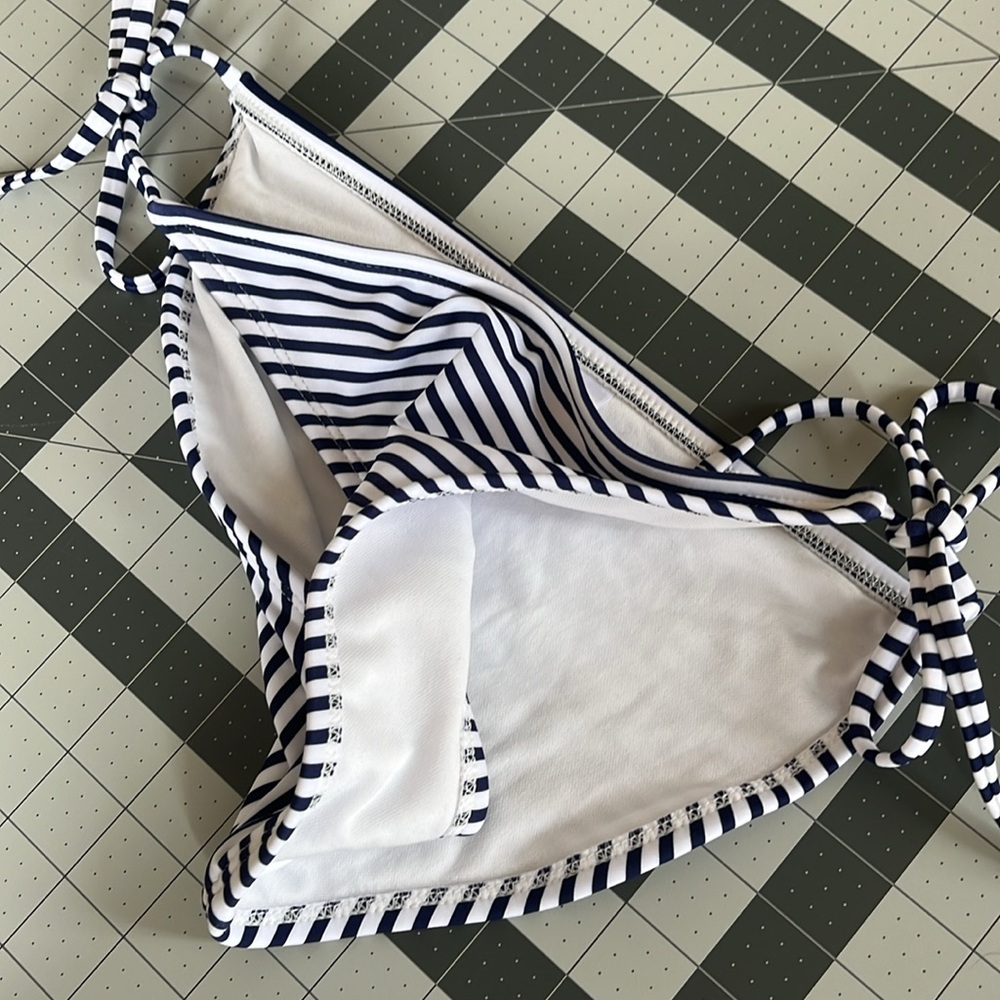 Swim-bottom (M) - Picture 3 of 6